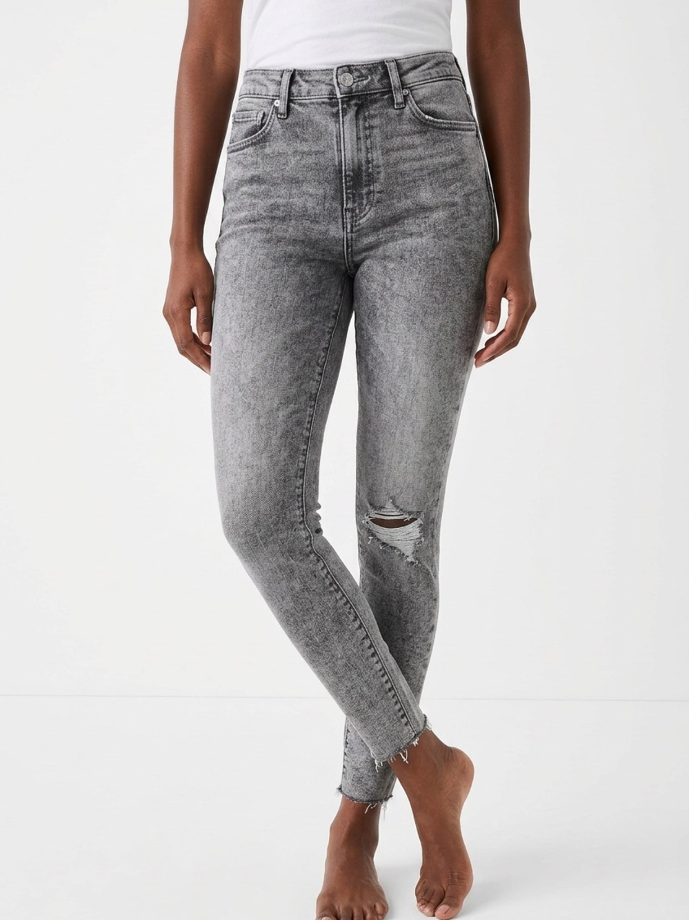 EXPRESS | Hyper Stretch High-Rise Grey Distressed Skinny Jeans Women’s Size 2